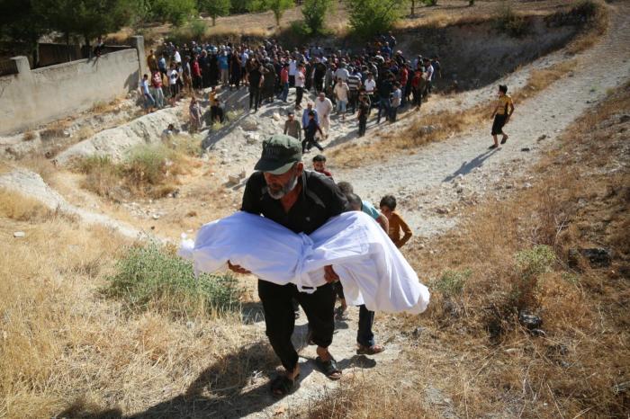 Syria war: Shelling kills several children in southern Idlib